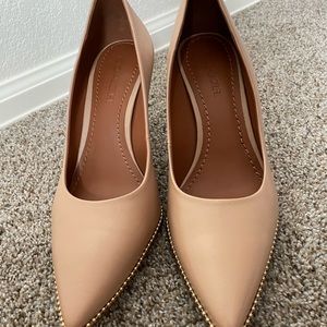 COACH: Waverly Beadchain Leather Pumps